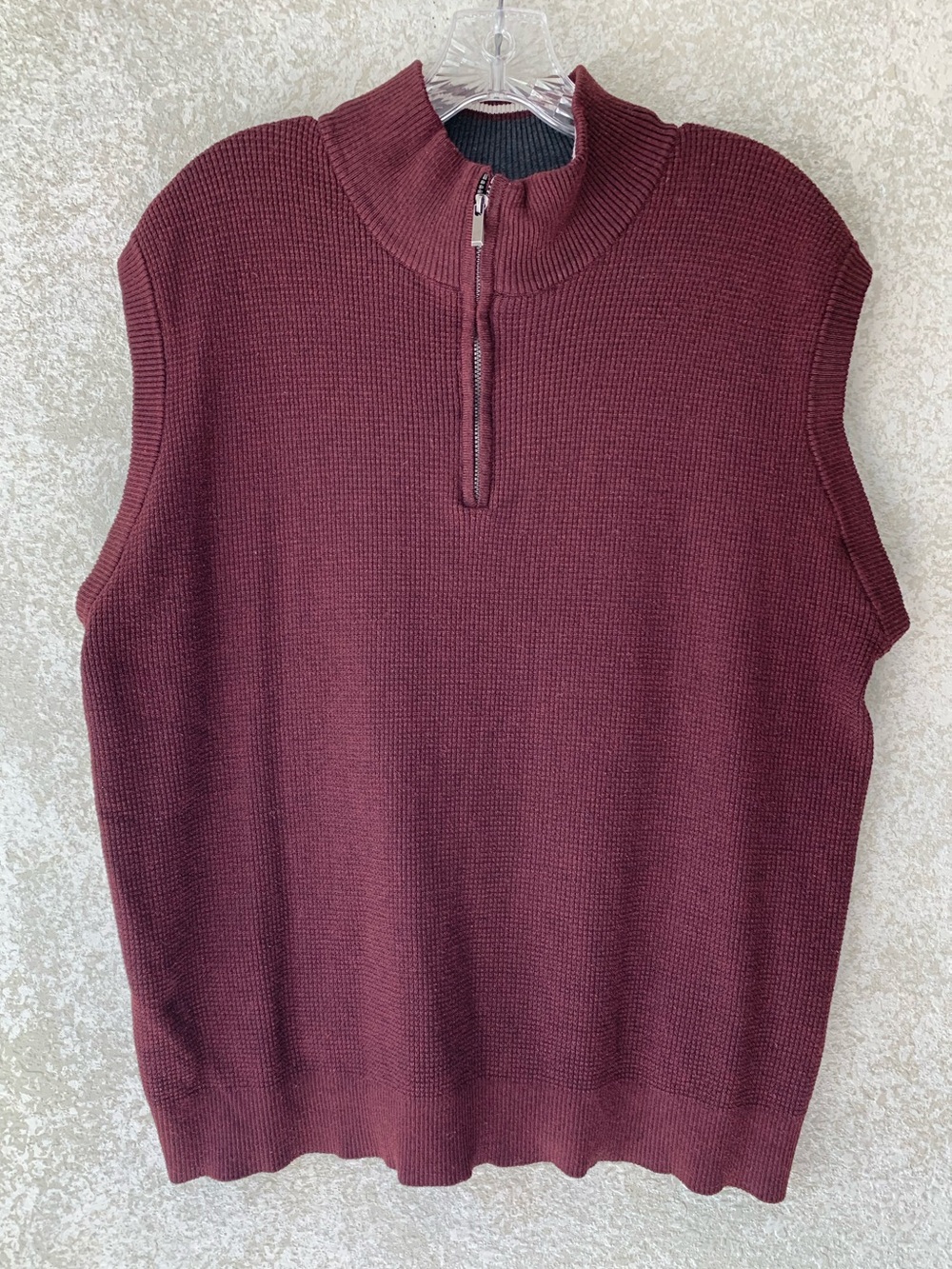 Haggar Men's Wine Burgundy Half-Zip Sleeveless Sweater Vest XL Office Fall Soft
